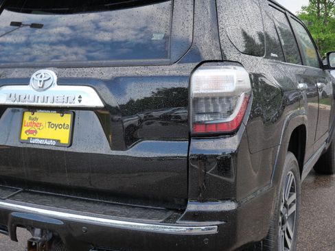 Certified 2022 Toyota 4Runner Limited AWD/4WD image 17