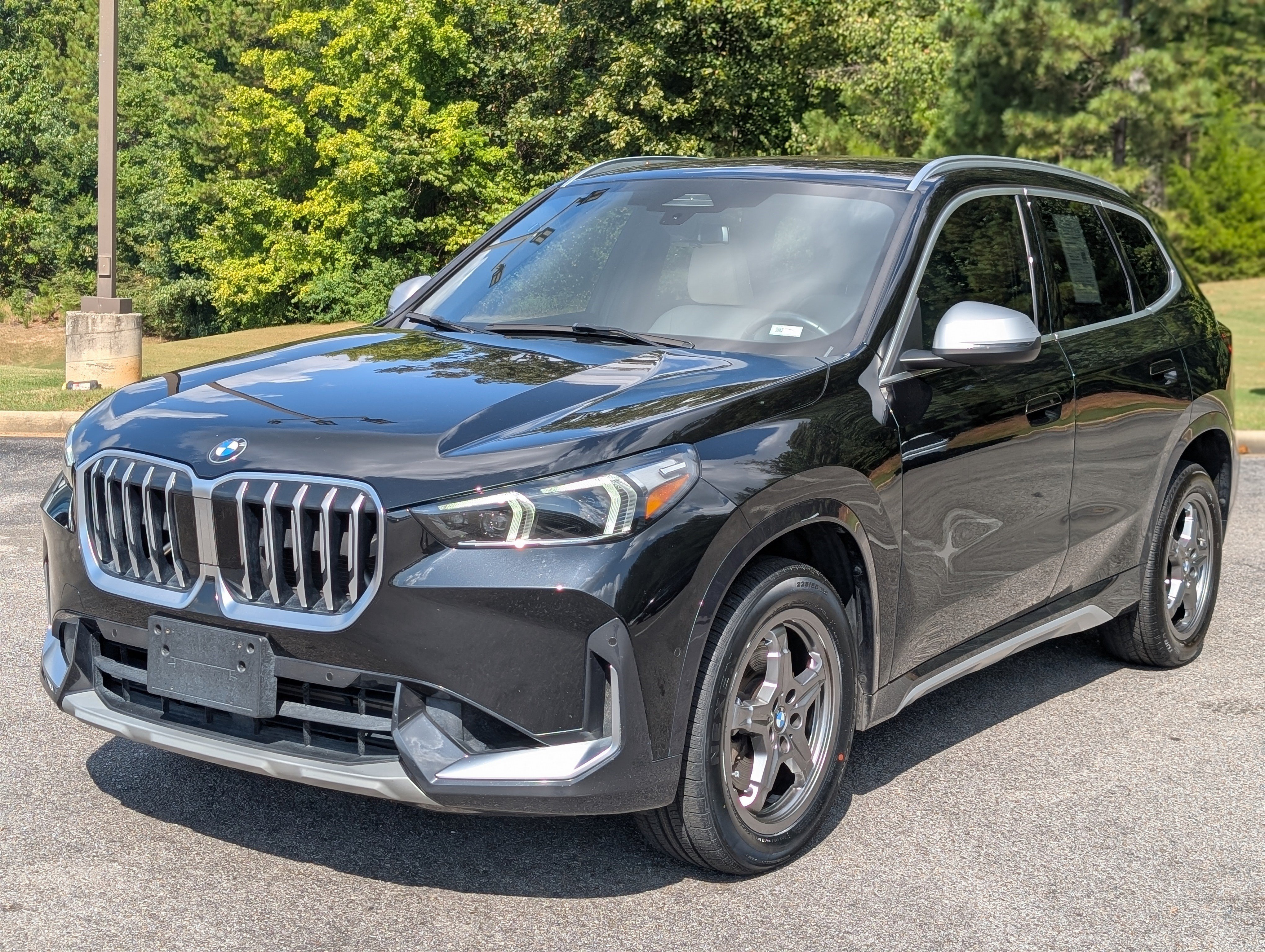 Used 2024 BMW X1 xDrive28i AWD/4WD image 5