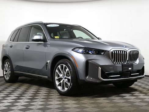 Certified 2024 BMW X5 xDrive50e w/ Premium Package image 9