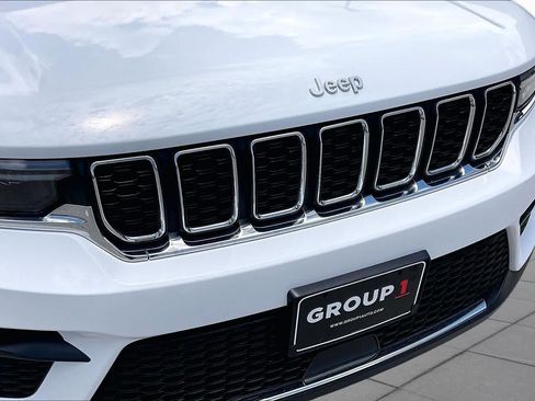 Used 2025 Jeep Grand Cherokee Laredo X AWD/4WD image 32