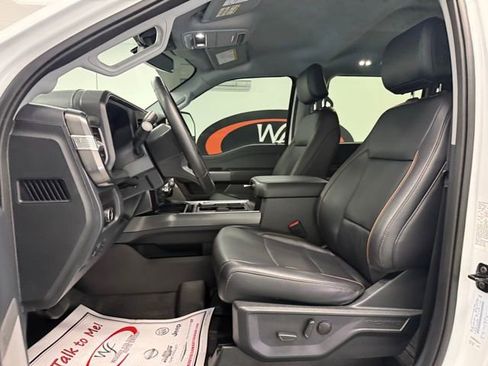 Used 2025 Ford F350 Lariat image 10