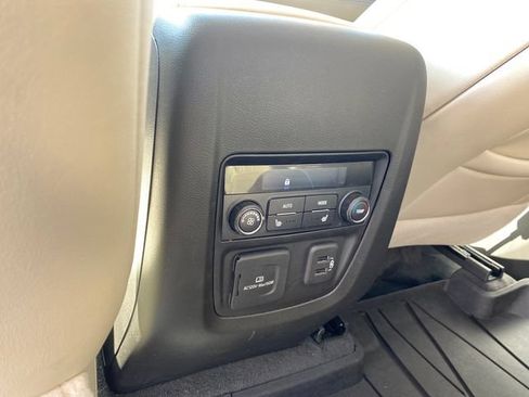 Used 2023 Buick Enclave Avenir w/ Avenir Technology Package AWD/4WD image 22