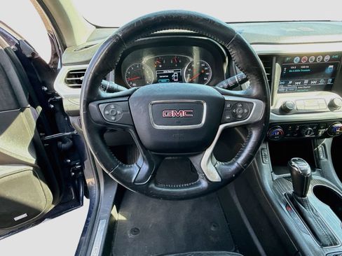 Used 2017 GMC Acadia SLT FWD image 11