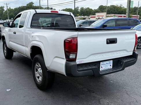 Used 2019 Toyota Tacoma SR RWD image 5