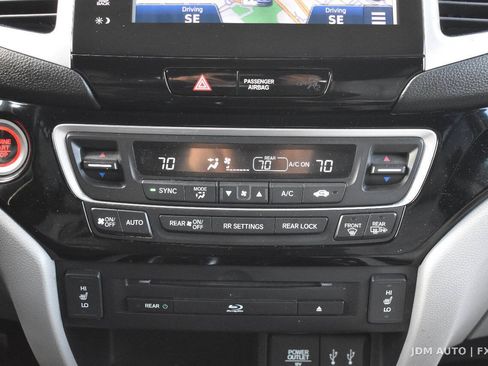 Used 2016 Honda Pilot Touring image 31