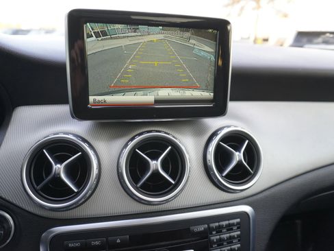 Used 2015 Mercedes-Benz GLA 250 4MATIC image 15