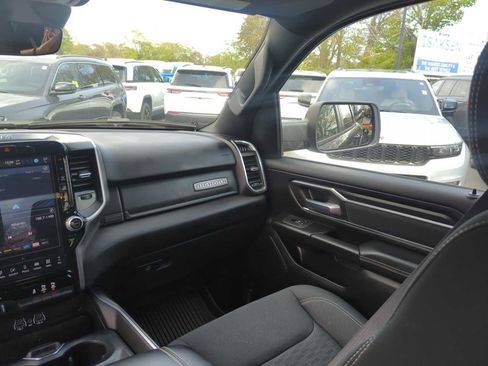 Used 2025 RAM 1500 Big Horn AWD/4WD image 29