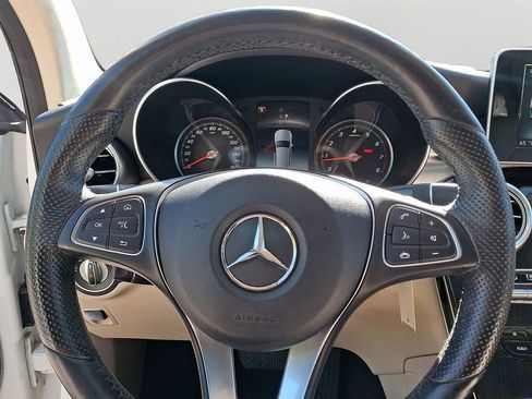 Used 2018 Mercedes-Benz GLC 300 4MATIC image 20
