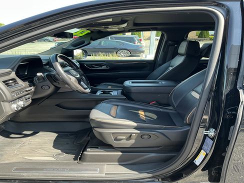 Used 2022 GMC Yukon XL AT4 w/ AT4 Premium Plus Package image 11