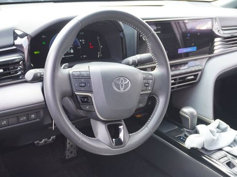 Certified 2025 Toyota Camry SE w/ Multimedia Upgrade Package FWD image 7