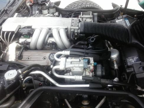 Used 1990 Chevrolet Corvette Convertible image 17