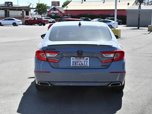 Used 2021 Honda Accord Sport image 7
