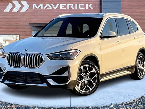 Used 2022 BMW X1 xDrive28i image 3