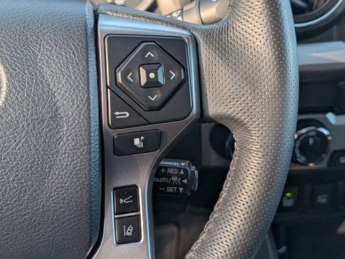 Used 2019 Toyota Tacoma Limited image 22