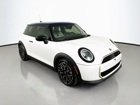 Certified 2025 MINI Cooper S image 3
