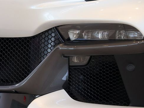 Certified 2025 Ferrari Purosangue AWD/4WD image 11