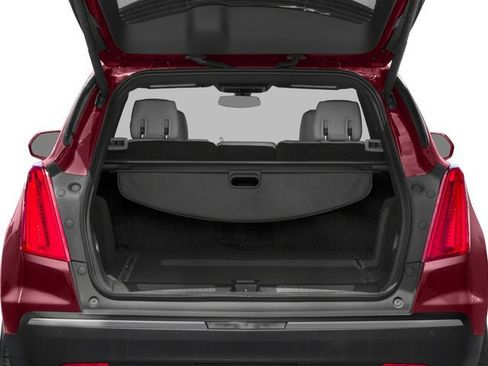 Used 2017 Cadillac XT5 Luxury image 36