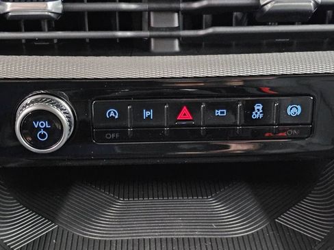 New 2026 Ford Explorer Active w/ Active Comfort Package AWD/4WD image 18