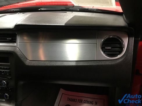 Used 2012 Ford Mustang GT Premium image 38