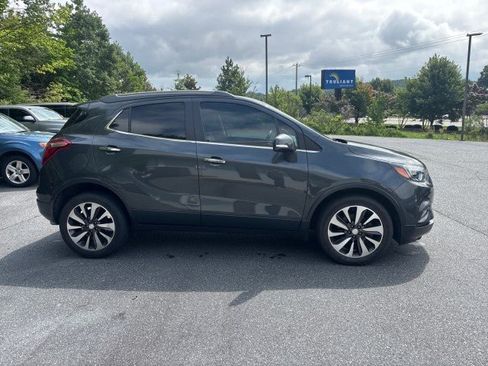 Used 2017 Buick Encore Essence FWD image 8