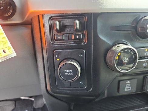 Certified 2025 Ford F250 XLT AWD/4WD image 26
