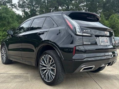 Used 2024 Cadillac XT4 Sport FWD image 3