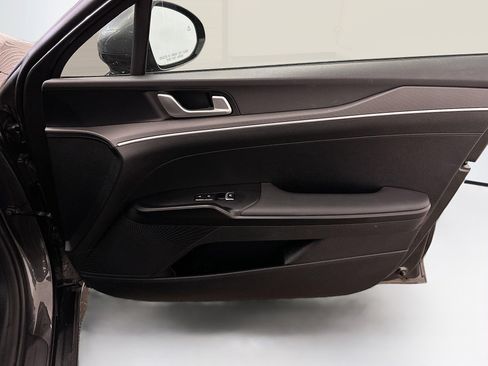 Used 2025 Kia K5 LXS image 32