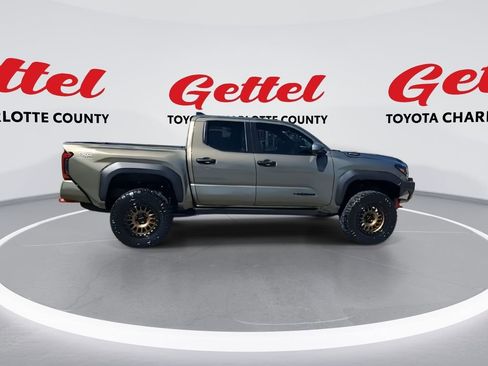 New 2025 Toyota Tacoma TRD Off-Road image 9