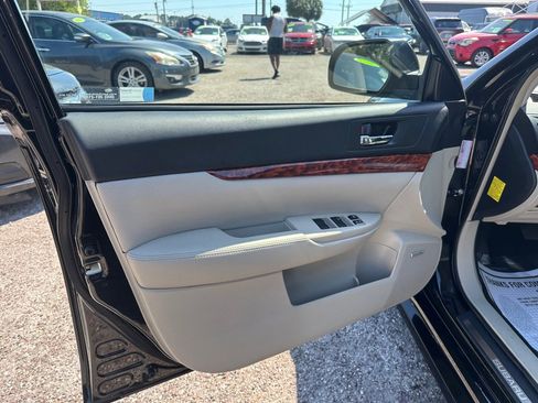 Used 2012 Subaru Legacy 2.5i Limited image 11