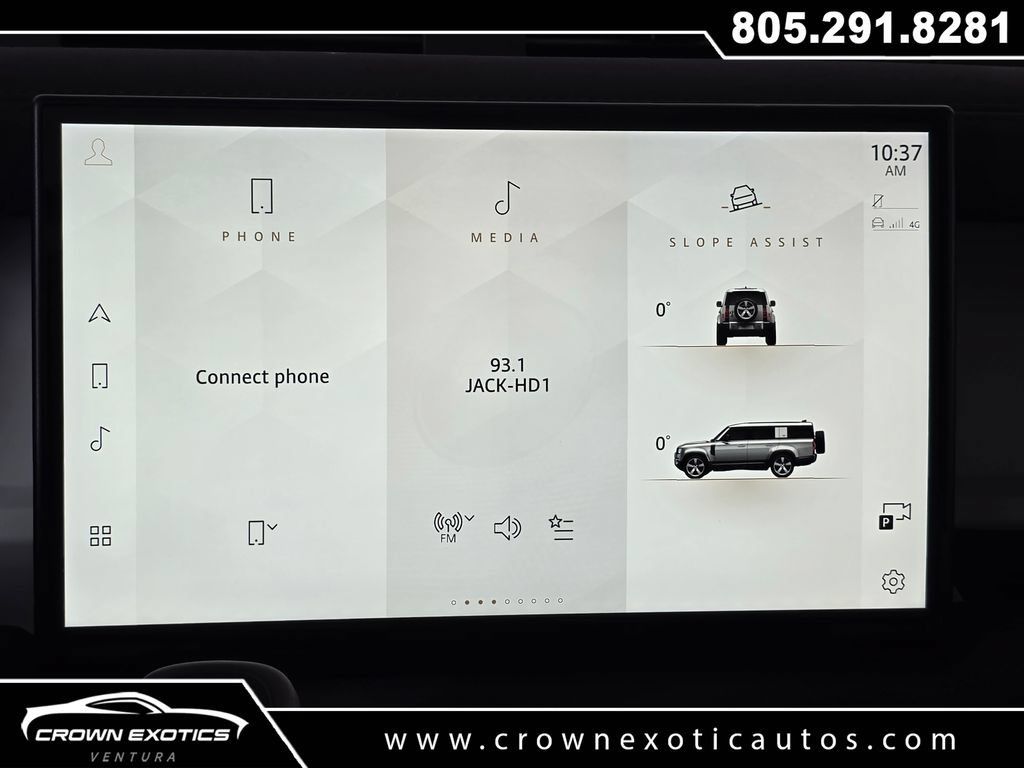 Used 2023 Land Rover Defender 130 SE AWD/4WD image 33