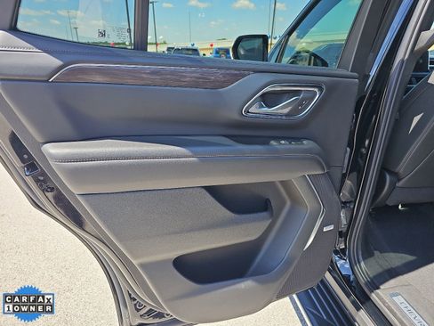 Used 2024 Chevrolet Tahoe LT AWD/4WD image 28