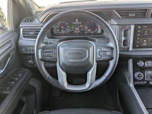 Used 2023 GMC Yukon Denali AWD/4WD image 13