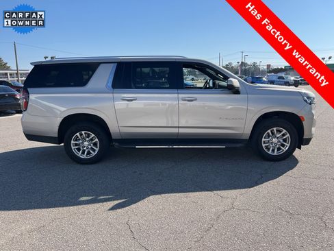 Used 2024 Chevrolet Suburban LT image 6