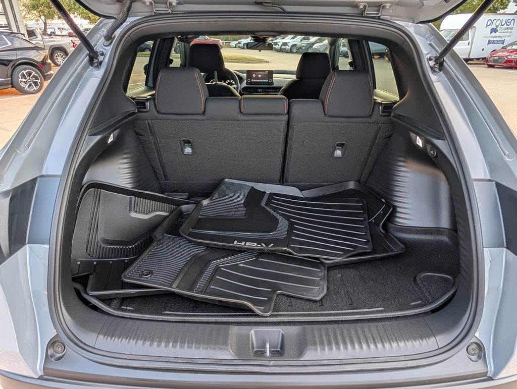 Used 2025 Honda HR-V Sport image 20