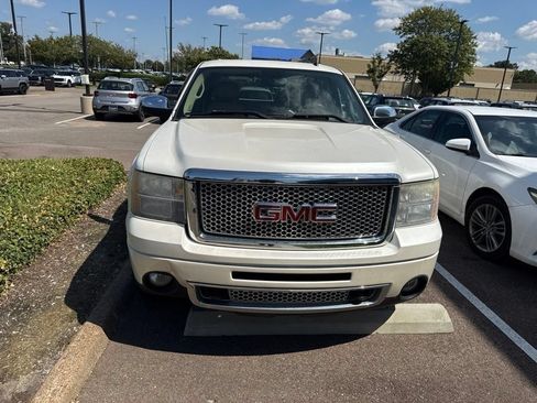 Used 2010 GMC Sierra 1500 Denali RWD image 1