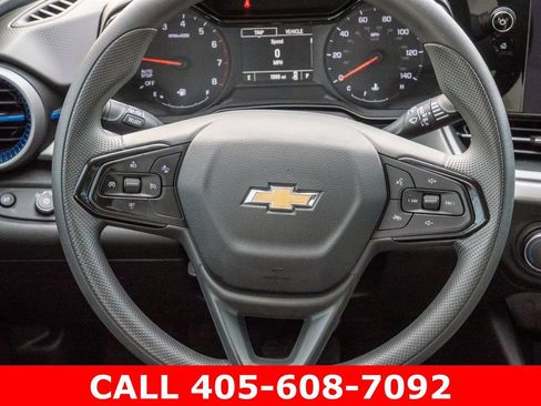 Used 2026 Chevrolet Trax LS w/ Driver Confidence Package FWD image 23
