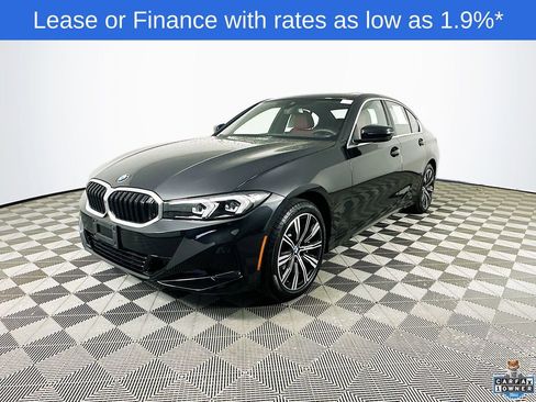 Used 2025 BMW 330i xDrive Sedan w/ Premium Package AWD/4WD image 4