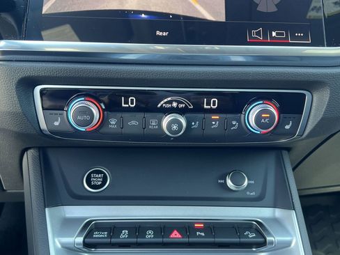 New 2025 Audi Q3 2.0T Premium image 18