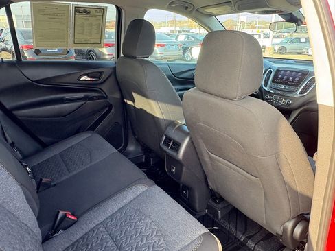 Used 2023 Chevrolet Equinox LT image 37