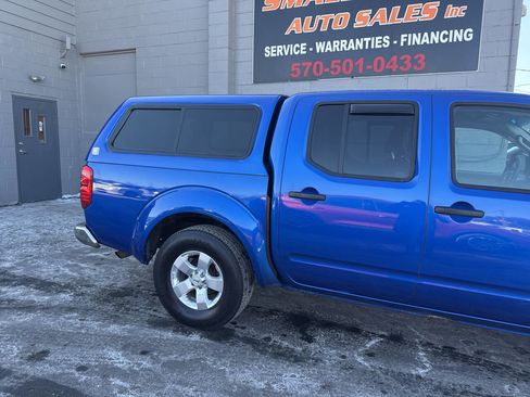 Used 2013 Nissan Frontier SV image 10