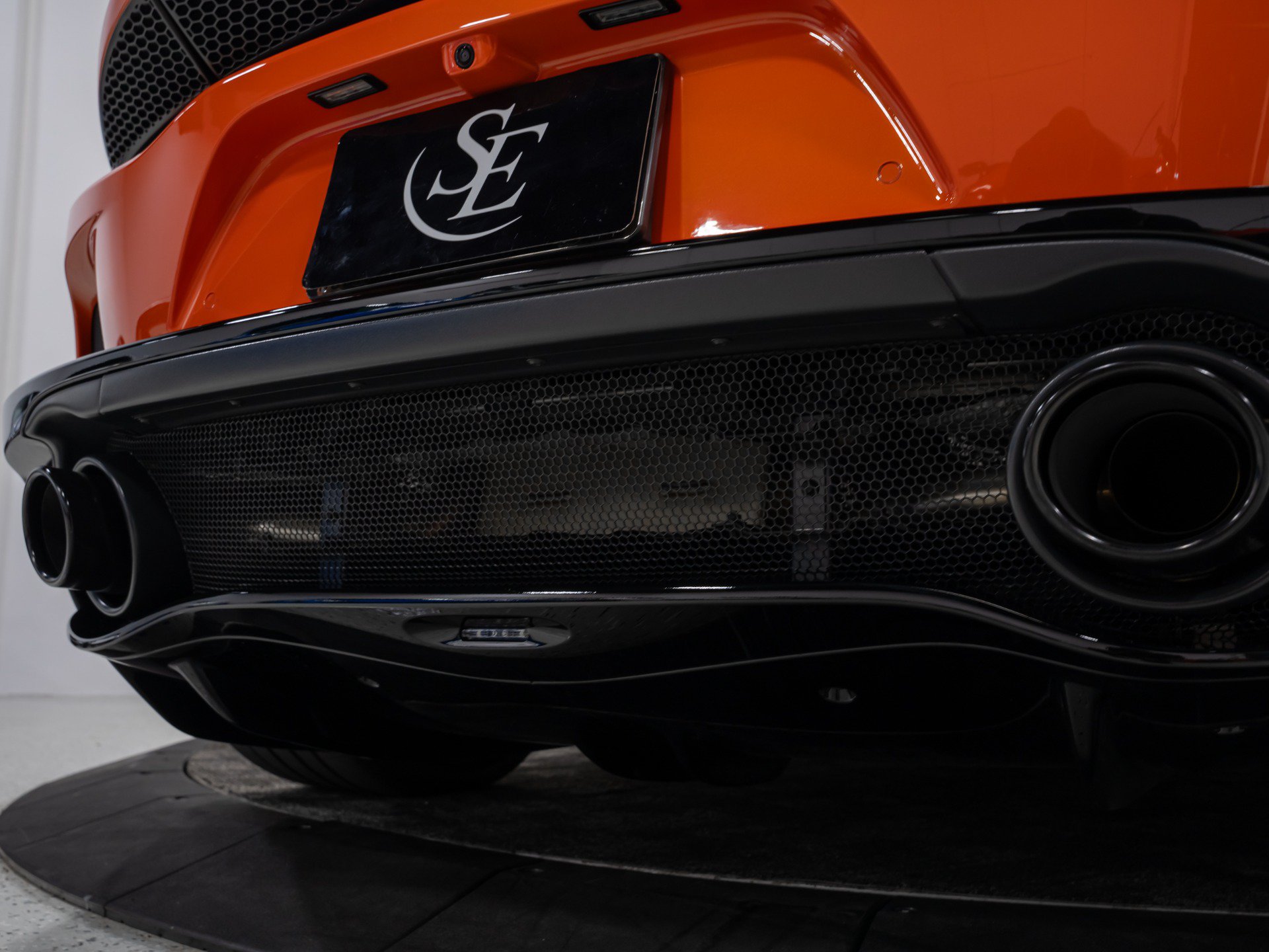 Used 2023 McLaren GT RWD image 23