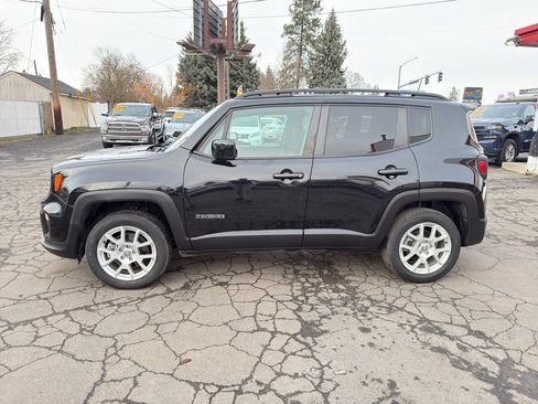 Used 2020 Jeep Renegade Latitude w/ Popular Equipment Group image 3