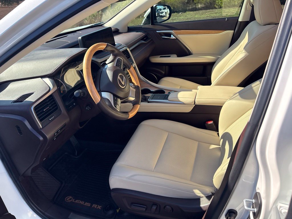 Used 2020 Lexus RX 350L FWD w/ Premium Package image 16