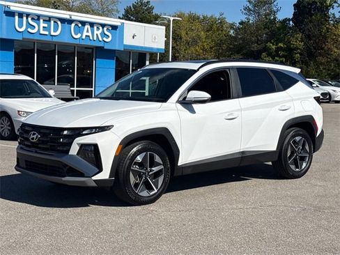 Certified 2025 Hyundai Tucson SEL image 2