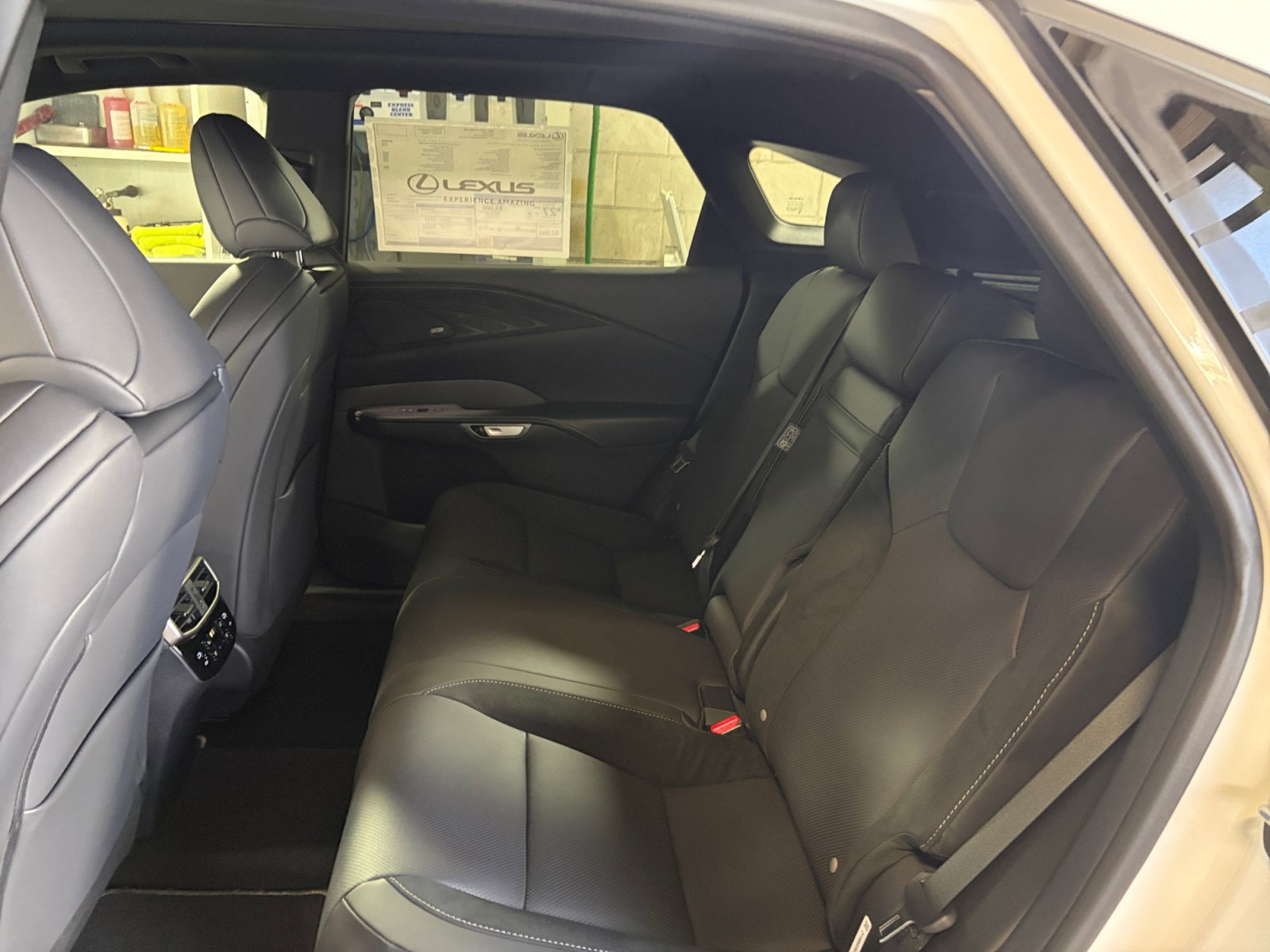 New 2026 Lexus RX 500h F Sport w/ Convenience Package AWD/4WD image 17