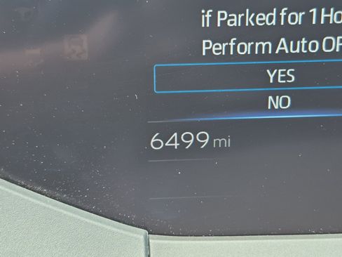 Used 2024 Toyota Prius XLE FWD image 16