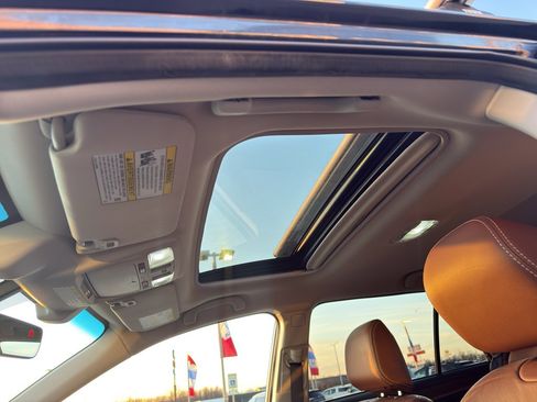 Used 2019 Subaru Outback 3.6R Touring w/ Popular Package #3A image 12