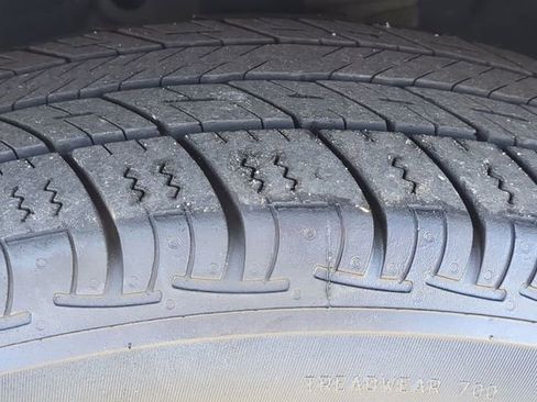 Used 2020 Chevrolet Equinox LT image 16