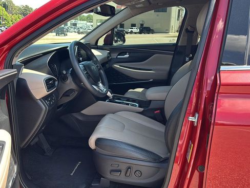 Used 2019 Hyundai Santa Fe FWD w/ Cargo Package image 9