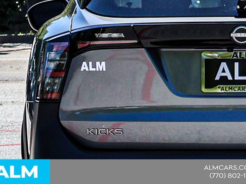 Used 2025 Nissan Kicks SV w/ SV Premium Package FWD image 14